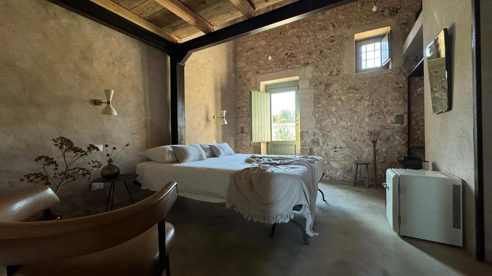 Casa Farfaglia Pensionat Noto Lantställe